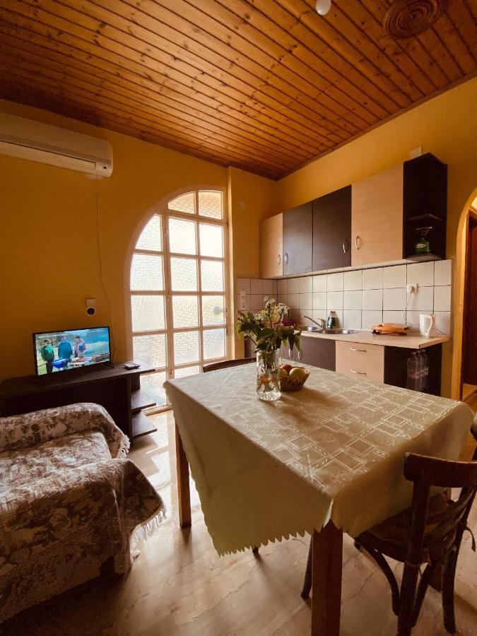 Endless Green: Feel Free And Cozy In Nature Perivólion 外观 照片